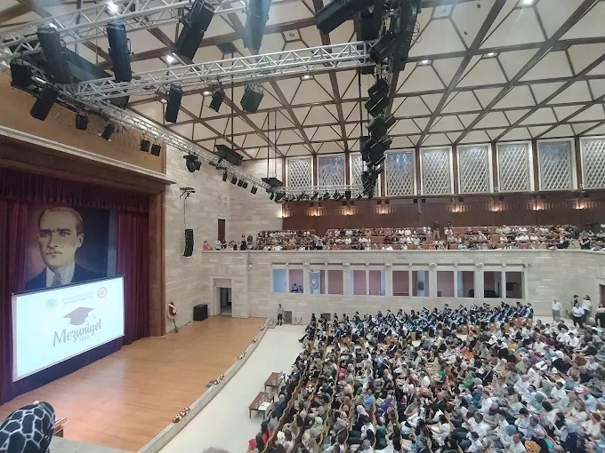Cemil Bilsel Konferans Salonu 3